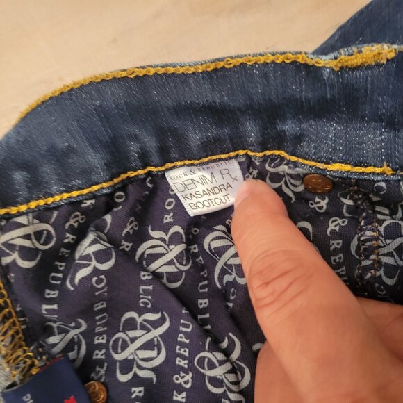 Rock & Republic Denim Women's Kasandra Bootcut Jeans Size 14 Raw Hem - Picture 8 of 13